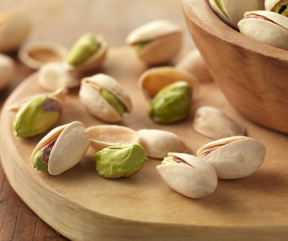 6 Reasons to Pick Up Some Pistachios -15301
